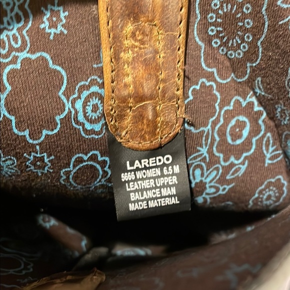 Laredo Women's Brown and Blue Heeled Boots Sz 6.5 - Picture 2 of 9